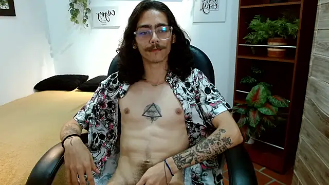 Show de bigcock_robert na webcam