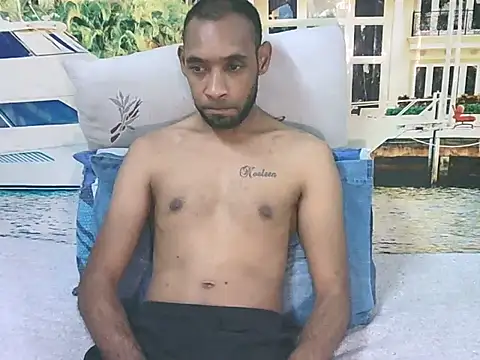 IndianMagicMike élő XXX-chatje