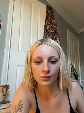 BlondieMbaddie 라이브 XXX 채팅