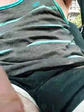QcMisterv13 live XXX chat