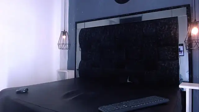 MaxWyatt_ – Naživo XXX chat