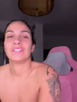 Chat XXX en directo de LaPetiteKim