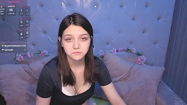 XXX chat uživo modela xxxnaughtyfoxyxxx