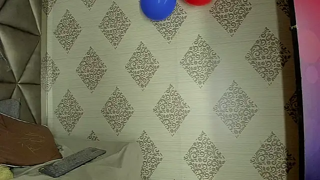 XXX chat uživo modela Noemy_Foxxx