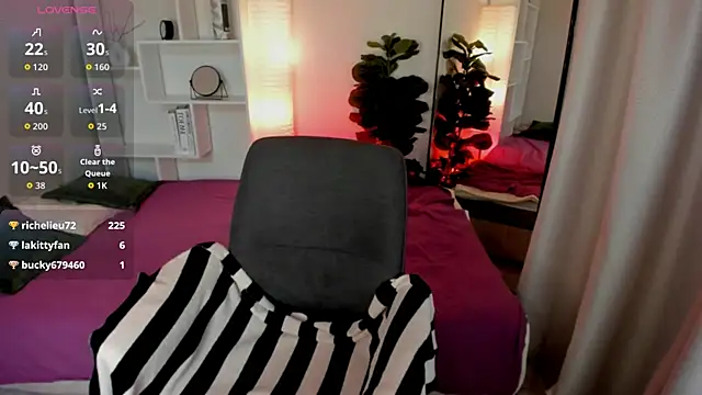 Julia_GiuliaのライブXXXチャット
