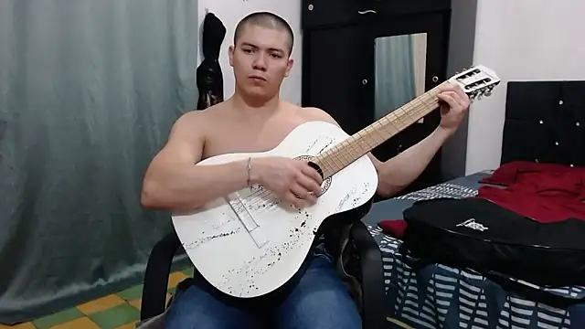 צ'אט XXX בשידור חי של suckmydickbitch97