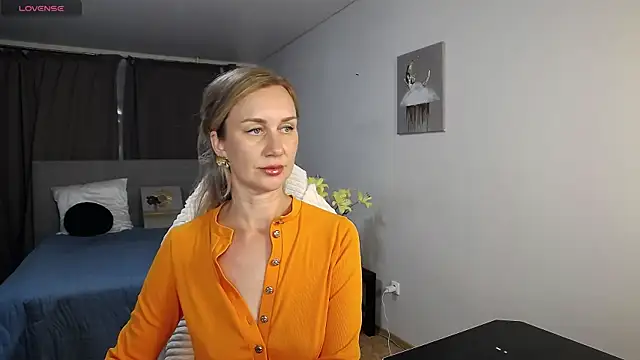 Vanessa_Nowak Adlı Modelin Canlı XXX Sohbeti