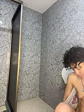 Chat +18 de ian_mathias_ ao vivo