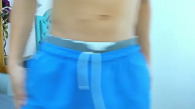 Chat +18 de Charlie_Latino ao vivo