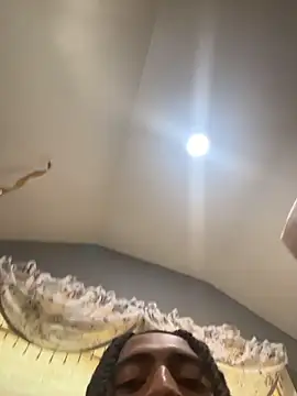 Mellyj053 现场XXX聊天