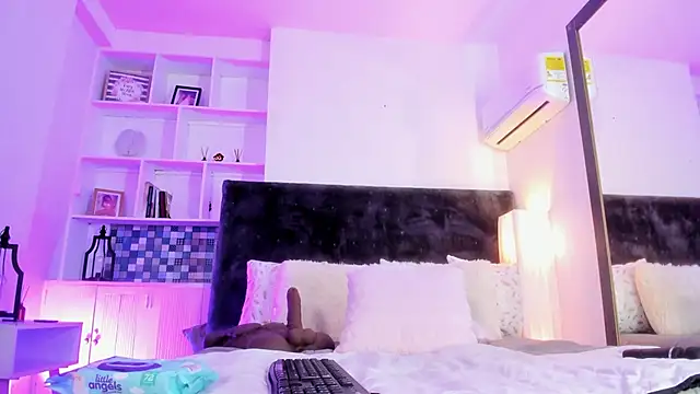 Karlagonzales_ Live XXX Chat