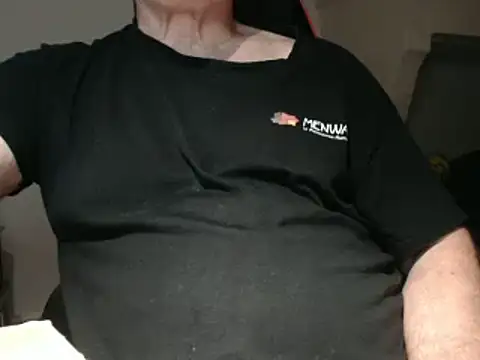 zemm54 élő XXX-chatje