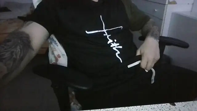 fabioscift88's Live XXX Chat
