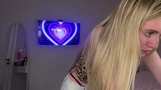 Živý XXX chat Between_Eeys