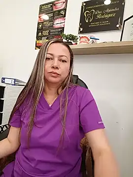 _Dentist-Madisson_04's Live XXX Chat