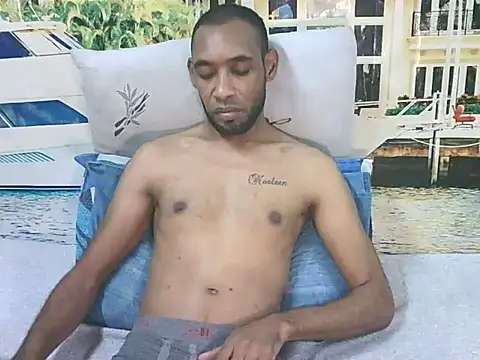 Онлайн чат XXX IndianMagicMike