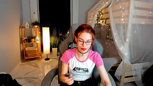 Živý XXX chat SeraphineDuskryn