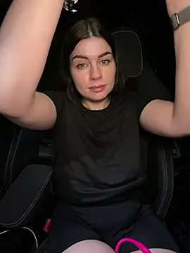 Chat +18 de EllyNora ao vivo