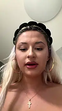 Kylie_One Live XXX-Chat