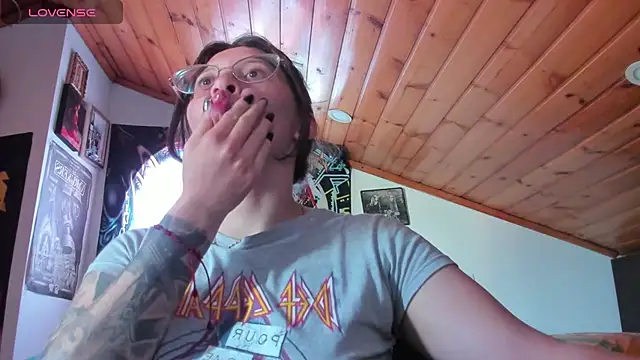 Darkness_jones_ Chat XXX in diretta