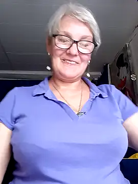 irinamaux's Live XXX Chat