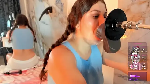 hade_cute Adlı Modelin Canlı XXX Sohbeti