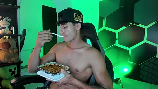 MaxiimoRomano_ 라이브 XXX 채팅