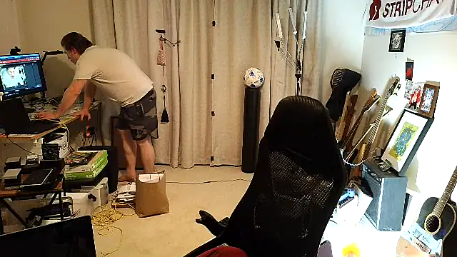 Czat XXX na żywo – 9VOLTT