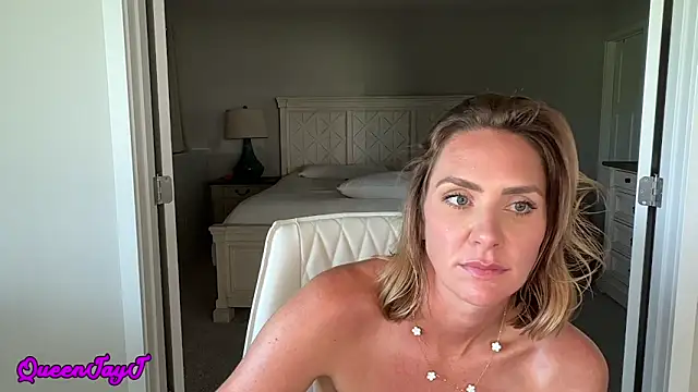 Queenjayjn Live XXX chat