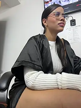 Susan_Voltaire Chat XXX live