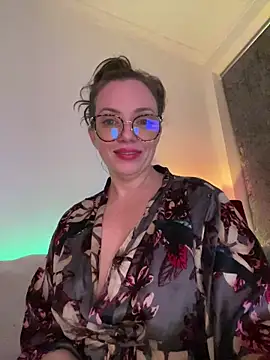 Онлайн чат XXX FemDom_RubyKnightXXO