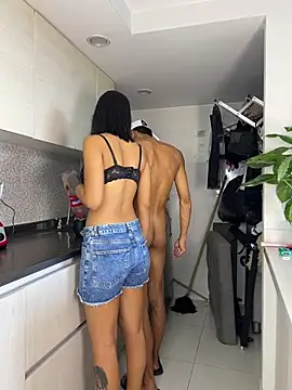 Wild_lovers_ Adlı Modelin Canlı XXX Sohbeti