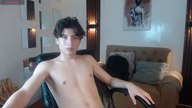 Marcoviolet live XXX chat