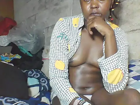 Sexy_bellah12 Adlı Modelin Canlı XXX Sohbeti