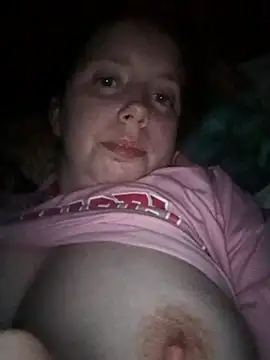 แชท XXX สดของ JuicyLucyy69
