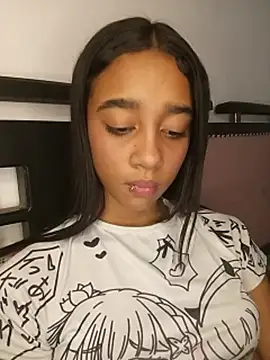 Zoe_Sweett18 即時 XXX 聊天