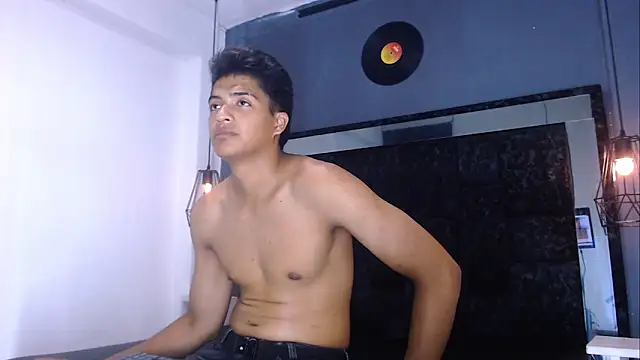 XXX chat uživo modela MaxWyatt_