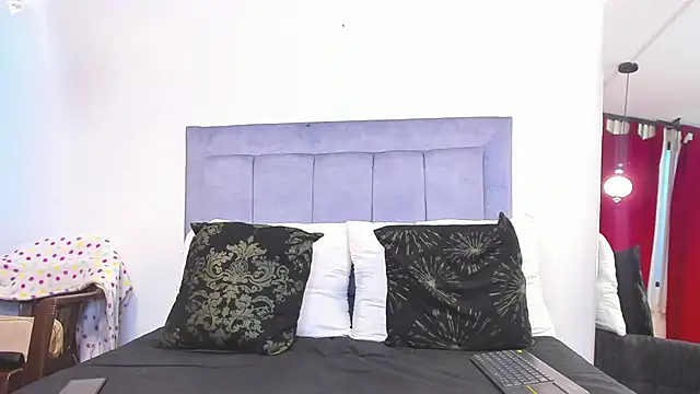 Atenis_thompson 라이브 XXX 채팅