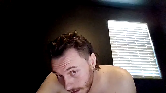 Mikecloudyhawk's Live XXX Chat