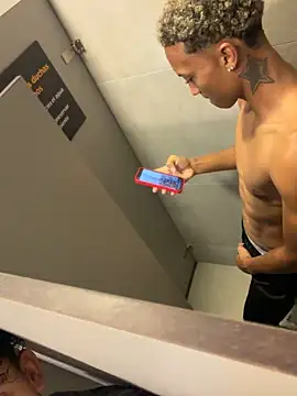 yoursexyjose's Webcam Show