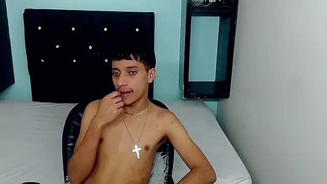 jl_brayan12: онлайн-секс-чат