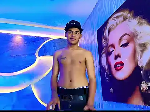 Alexi_hot23: онлайн-секс-чат