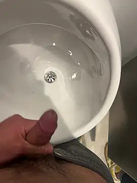 Chatroom XXX en direct de LucasJewely
