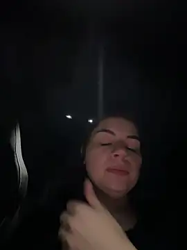 EllyNora Chat XXX live