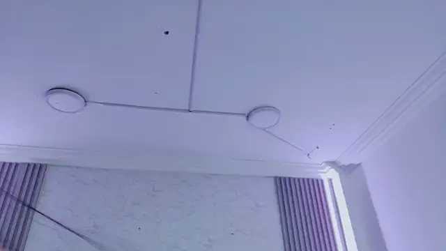 AmyTorres_ Adlı Modelin Canlı XXX Sohbeti