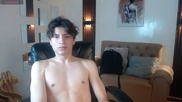 Marcovioletn Live XXX chat