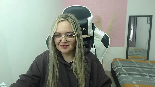 Živý XXX chat samy_vsn