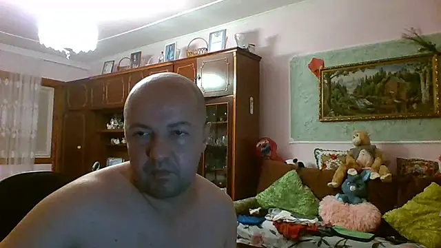 Chat +18 de Luceriusbigass ao vivo