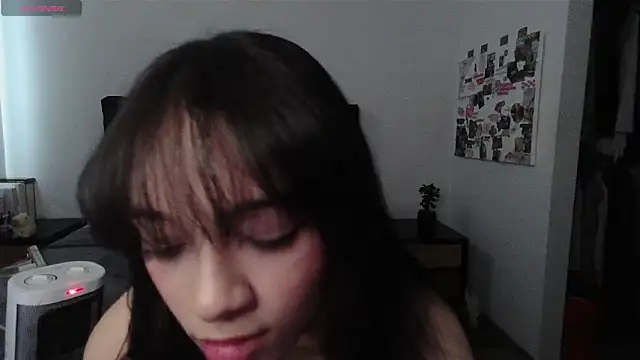 Jasmine_019's Live XXX Chat