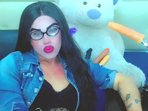 NharaBigCock live XXX chat